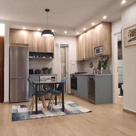 Tony'S Suite With Parking Atena Exterior foto