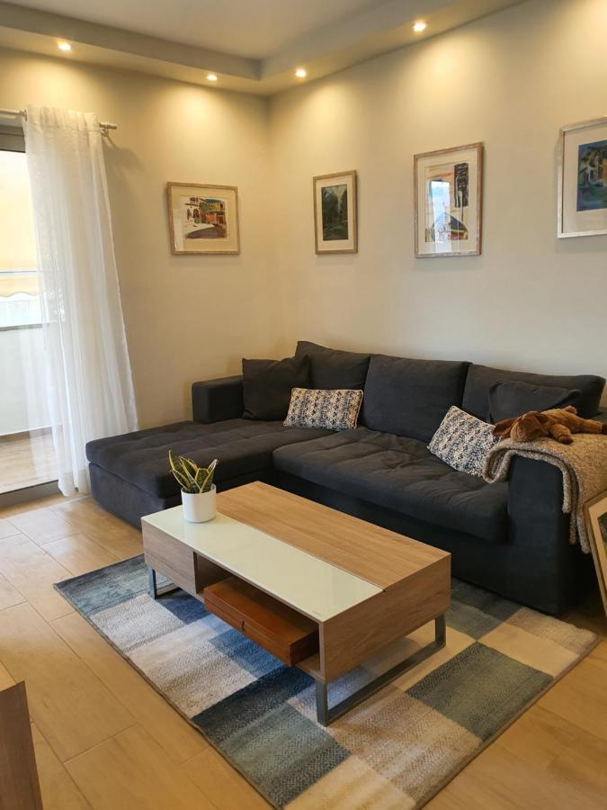 Tony'S Suite With Parking Atena Exterior foto