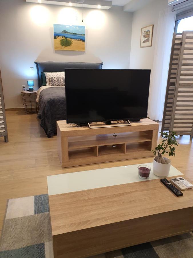 Tony'S Suite With Parking Atena Exterior foto