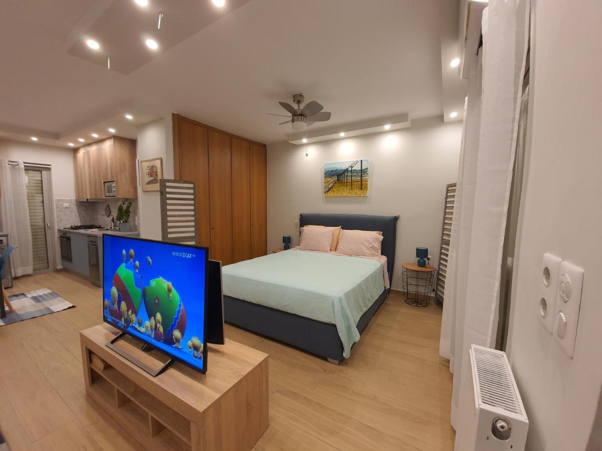 Tony'S Suite With Parking Atena Exterior foto
